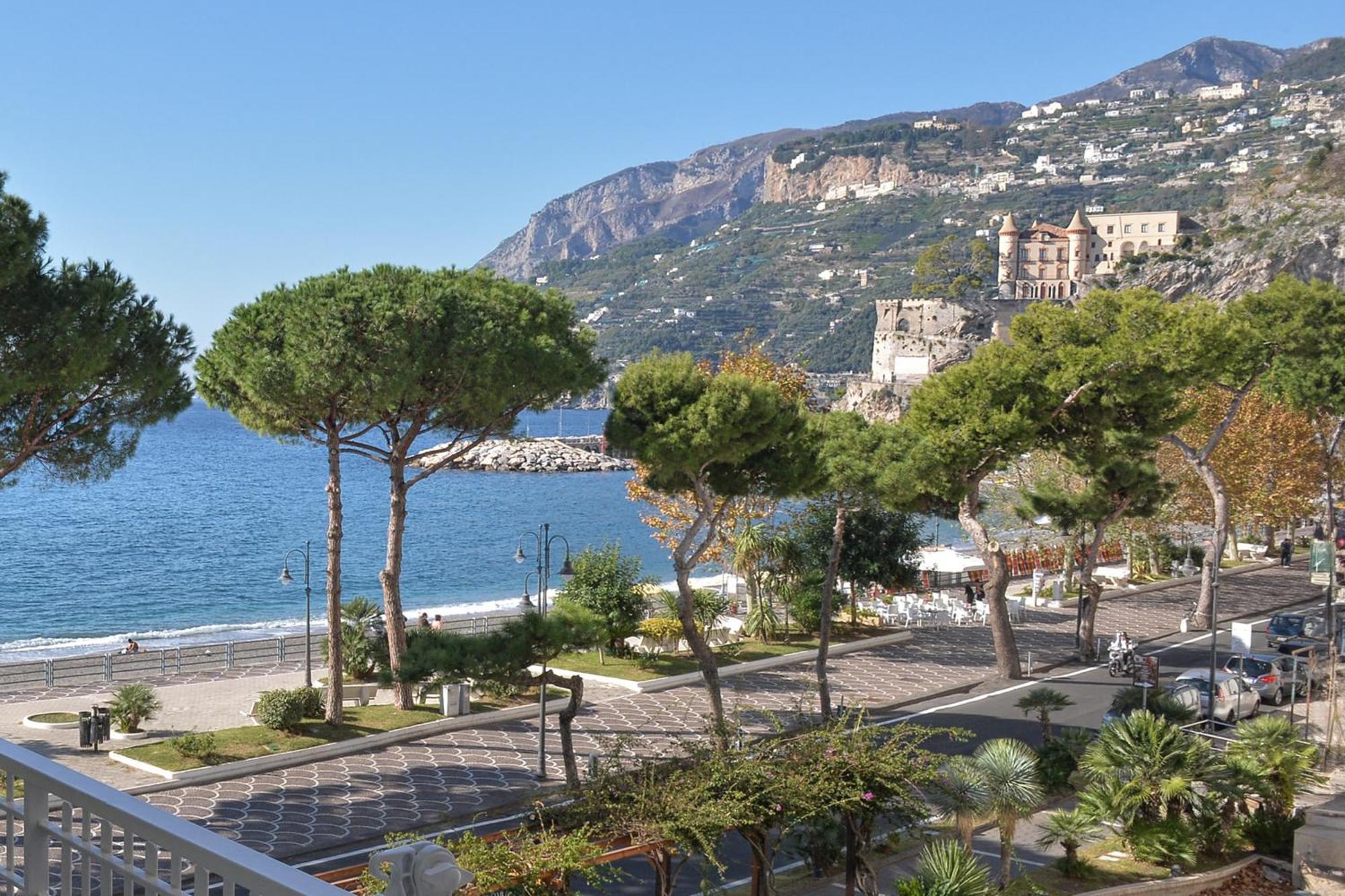 Charming Rooms Amalfi Coast Maiori Exterior foto